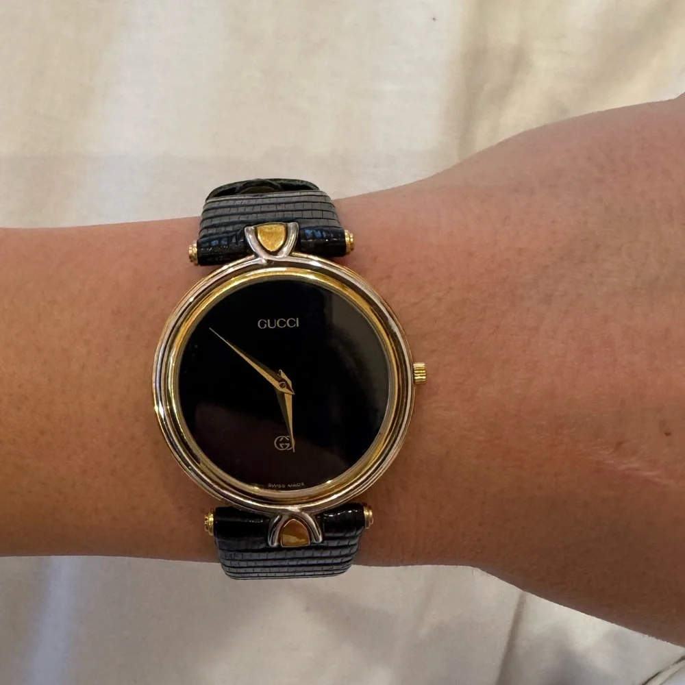 Gucci Gold and Black Leather Watch - Picture 1 of 4